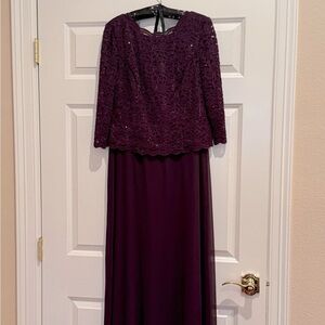 Formal long dress wedding party/ guest